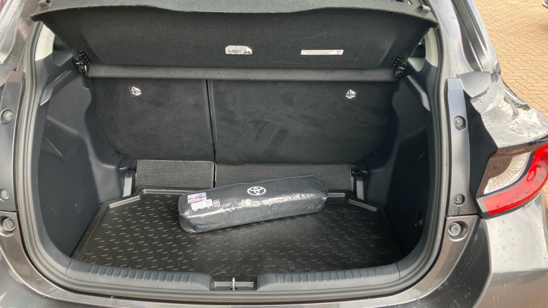 Toyota Yaris 1.5 Hybrid Icon 5dr CVT Hybrid Hatchback